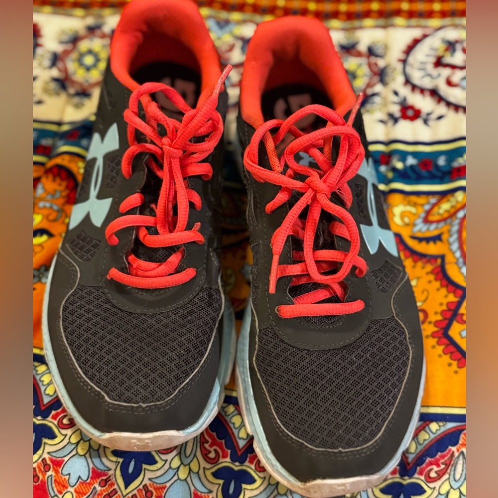 Under Armour size 8.5